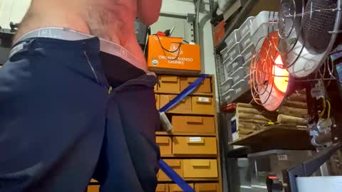 Snapshot of xploringus1 chatting on November 14, 2025, 4:11 am Xploringus online show from November 14, 2025, 4:11 am