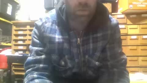 Snapshot of xploringus1 chatting on March 27, 2026, 9:42 am Xploringus online show from March 27, 2026, 9:42 am