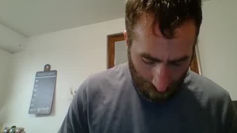Snapshot of xploringus1 chatting on April 10, 2026, 11:04 am Xploringus online show from April 10, 2026, 11:04 am
