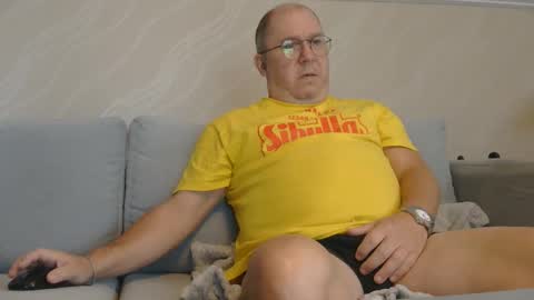 Snapshot of xrap chatting on October 24, 2025, 11:06 am xrap online show from October 24, 2025, 11:06 am