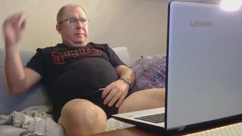 Snapshot of xrap chatting on November 3, 2025, 4:08 pm xrap online show from November 3, 2025, 4:08 pm