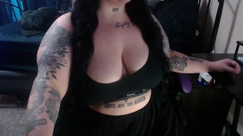 xorileyschembri online show from February 8, 2025, 1:22 am