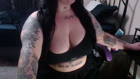 xorileyschembri online show from March 3, 2025, 3:08 am