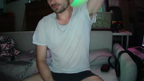 Snapshot of xsage98 chatting on July 12, 2026, 1:40 am xsage98 online show from July 12, 2026, 1:40 am