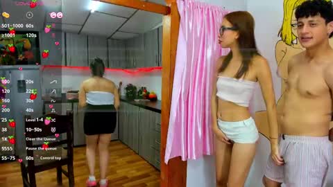Snapshot of xsexys_girlsx chatting on March 1, 2025, 5:52 am xsexys girlsx online show from March 1, 2025, 5:52 am