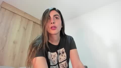 Snapshot of xspecialroomx chatting on June 19, 2026, 8:56 pm Hellen Sofia instagram hellen5546 online show from June 19, 2026, 8:56 pm