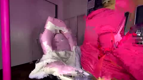 xStarGazingx online show from November 8, 2025, 8:03 am