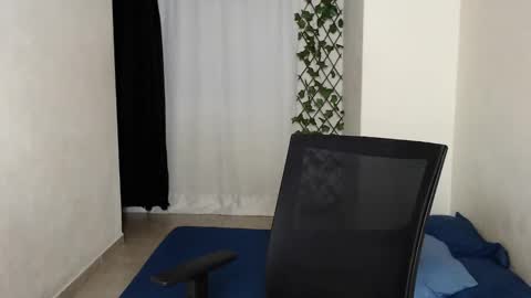 xtranherr online show from February 16, 2025, 12:19 am