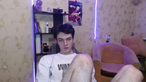 traqqq online show from March 5, 2025, 8:00 pm