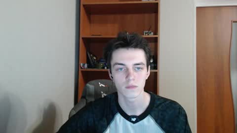 traqqq online show from October 9, 2025, 9:13 pm