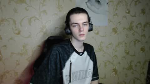 traqqq online show from March 6, 2026, 9:22 pm