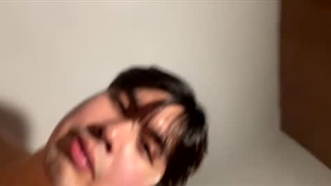 Snapshot of xunekah chatting on December 2, 2025, 5:24 am Kyle online show from December 2, 2025, 5:24 am