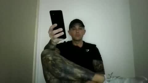 Snapshot of xviixx01 chatting on November 9, 2025, 5:50 am Dani online show from November 9, 2025, 5:50 am