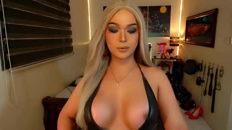 K E L L Y online show from March 5, 2026, 8:27 pm