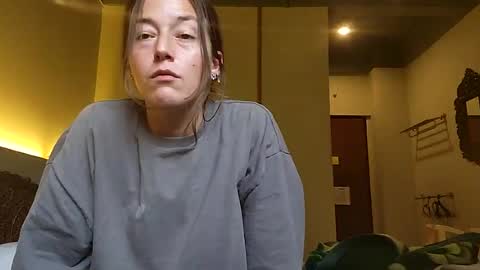 xx_flowprincess_xx online show from June 18, 2026, 5:41 am
