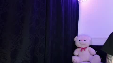 Snapshot of xx_johnson_xx chatting on July 4, 2026, 7:14 am VALE online show from July 4, 2026, 7:14 am