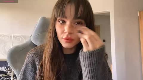 Lily online show from April 17, 2026, 11:13 am