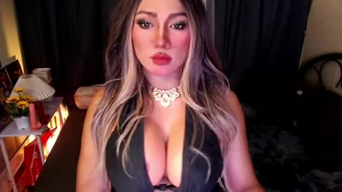 Snapshot of xxcinddyxx chatting on May 11, 2026, 8:42 am cinddy online show from May 11, 2026, 8:42 am