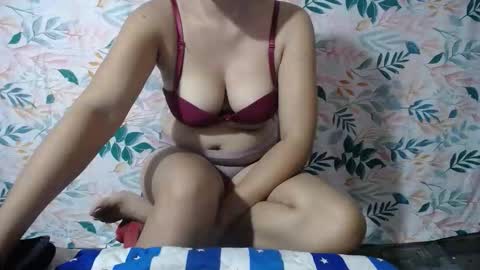 xxhott_ online show from October 23, 2025, 1:38 am