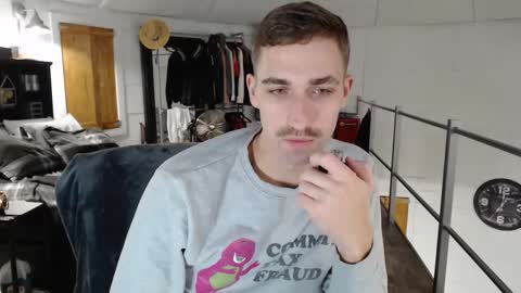 Snapshot of xxivantheterriblexx chatting on December 21, 2024, 12:31 am Ivan online show from December 21, 2024, 12:31 am