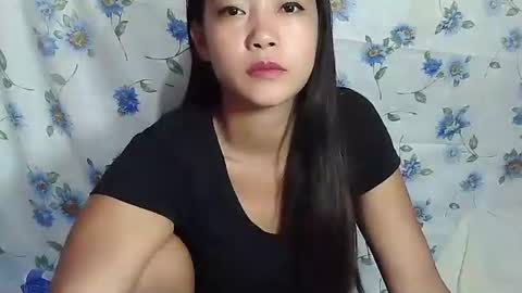 xxkylie18 online show from October 9, 2025, 1:20 pm