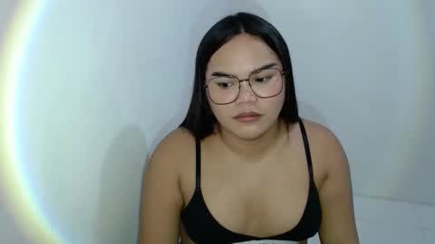 Kylie Smith online show from September 10, 2025, 11:54 am