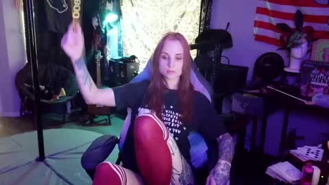 Snapshot of xxlilithmoonxx chatting on June 1, 2026, 11:28 pm Lilith online show from June 1, 2026, 11:28 pm