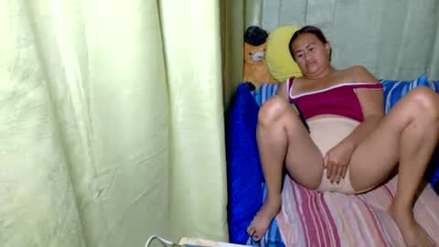 xxloveheart online show from February 27, 2026, 8:09 pm