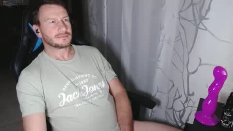 Snapshot of xxmettexx chatting on December 7, 2024, 11:23 pm xxmettexx online show from December 7, 2024, 11:23 pm