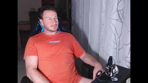 Snapshot of xxmettexx chatting on February 16, 2025, 9:05 pm xxmettexx online show from February 16, 2025, 9:05 pm