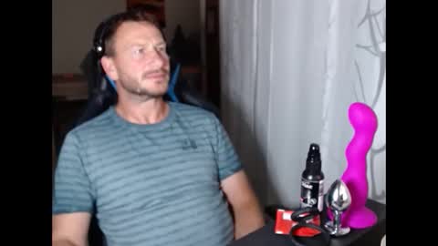 Snapshot of xxmettexx chatting on September 13, 2025, 8:30 pm xxmettexx online show from September 13, 2025, 8:30 pm