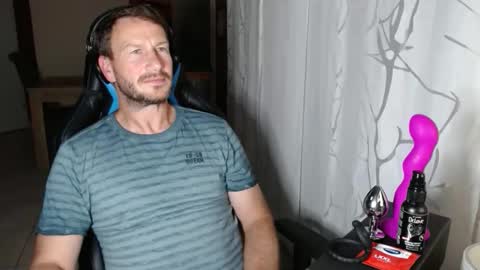 Snapshot of xxmettexx chatting on September 18, 2025, 8:22 pm xxmettexx online show from September 18, 2025, 8:22 pm