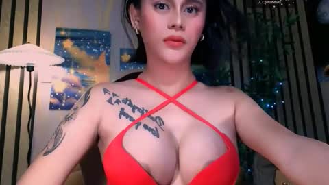 Snapshot of xxmissjuliaxx chatting on May 3, 2026, 11:33 pm xxmissjuliaxx online show from May 3, 2026, 11:33 pm
