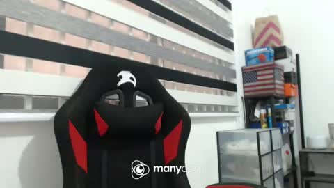 Snapshot of xxmonsterbigcockxx chatting on January 3, 2025, 5:50 am Kaycee online show from January 3, 2025, 5:50 am