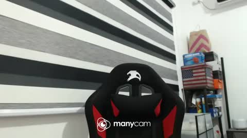 Snapshot of xxmonsterbigcockxx chatting on January 4, 2025, 6:30 pm Kaycee online show from January 4, 2025, 6:30 pm