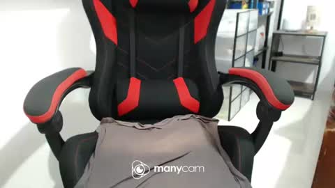 Snapshot of xxmonsterbigcockxx chatting on January 6, 2025, 7:20 am Kaycee online show from January 6, 2025, 7:20 am