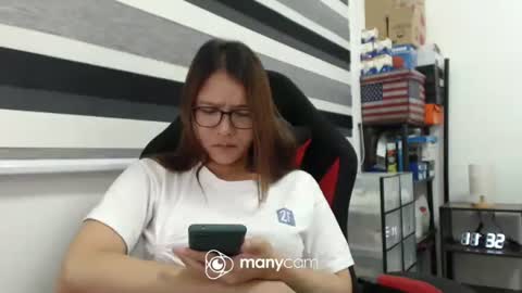 Snapshot of xxmonsterbigcockxx chatting on January 22, 2025, 3:29 pm Kaycee online show from January 22, 2025, 3:29 pm