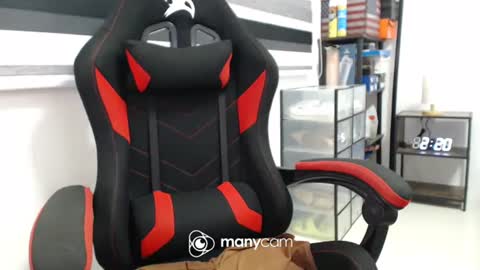 Snapshot of xxmonsterbigcockxx chatting on January 28, 2025, 6:17 pm Kaycee online show from January 28, 2025, 6:17 pm