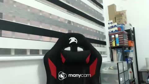 Snapshot of xxmonsterbigcockxx chatting on February 5, 2025, 1:04 am Kaycee online show from February 5, 2025, 1:04 am