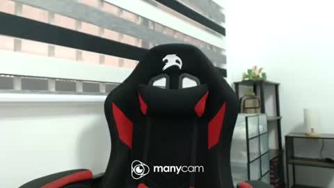 Snapshot of xxmonsterbigcockxx chatting on February 26, 2025, 4:25 am Kaycee online show from February 26, 2025, 4:25 am