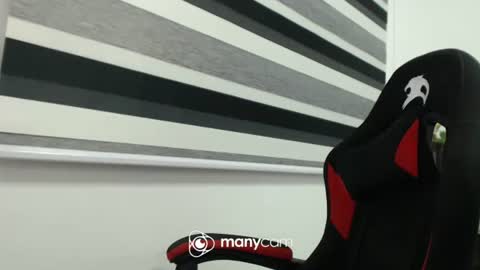 Snapshot of xxmonsterbigcockxx chatting on March 4, 2025, 2:21 pm Kaycee online show from March 4, 2025, 2:21 pm