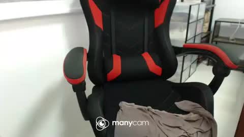 Snapshot of xxmonsterbigcockxx chatting on October 18, 2025, 3:13 pm Kaycee online show from October 18, 2025, 3:13 pm