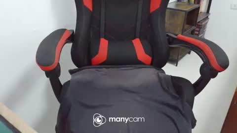  Kaycee  online show from April 21, 2026, 1:42 am