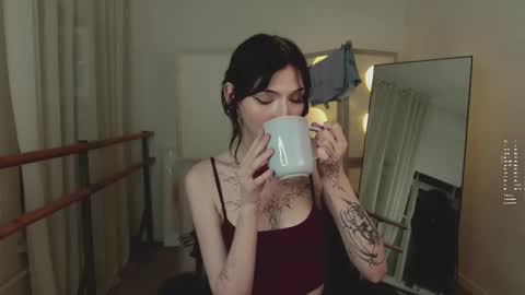 Rayna online show from November 7, 2025, 1:38 am