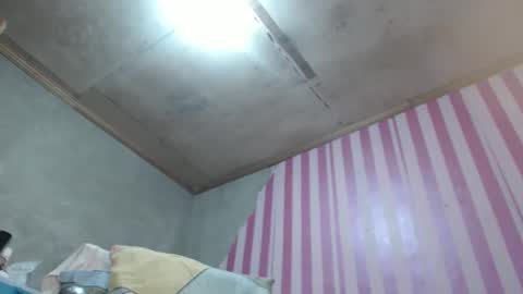 xxrowenatastycockforyouxx online show from January 2, 2025, 2:33 am