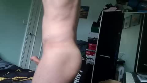 Snapshot of xxsddf chatting on November 10, 2025, 12:37 pm Tonnny online show from November 10, 2025, 12:37 pm