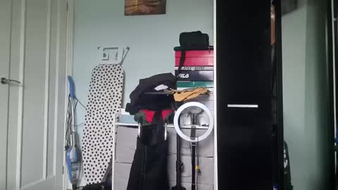 xxsddfc3w online show from January 22, 2025, 1:11 pm