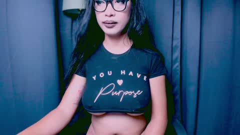 Snapshot of xxsexyandhotxx chatting on December 5, 2024, 1:47 am Lara online show from December 5, 2024, 1:47 am