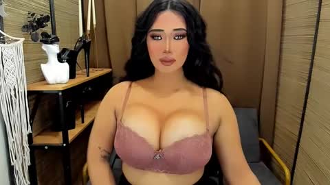 xxtastefullayeshaxx online show from December 14, 2024, 3:04 pm