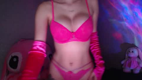 Snapshot of xxx_barbie_ chatting on February 4, 2026, 10:15 pm Kath online show from February 4, 2026, 10:15 pm